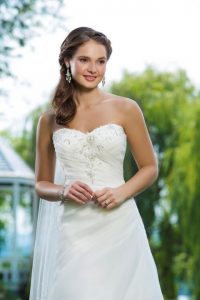 Sweetheart Gowns 6088